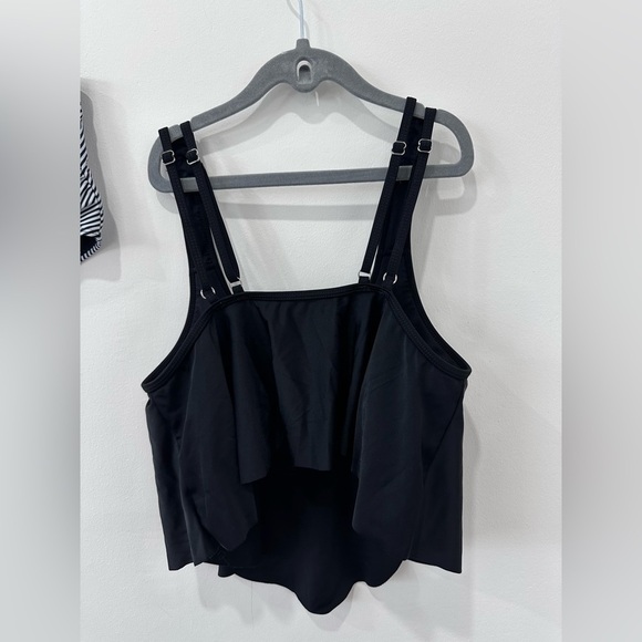 Black and White Striped Tankini Set - Picture 8 of 8